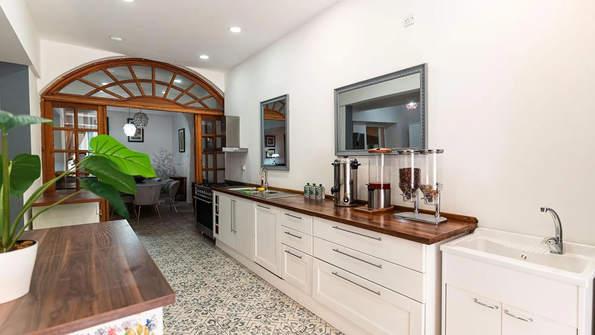 Suite 8 At Palazzo Seraphim Boutique Living In St Julians Saint Julian's 招待所