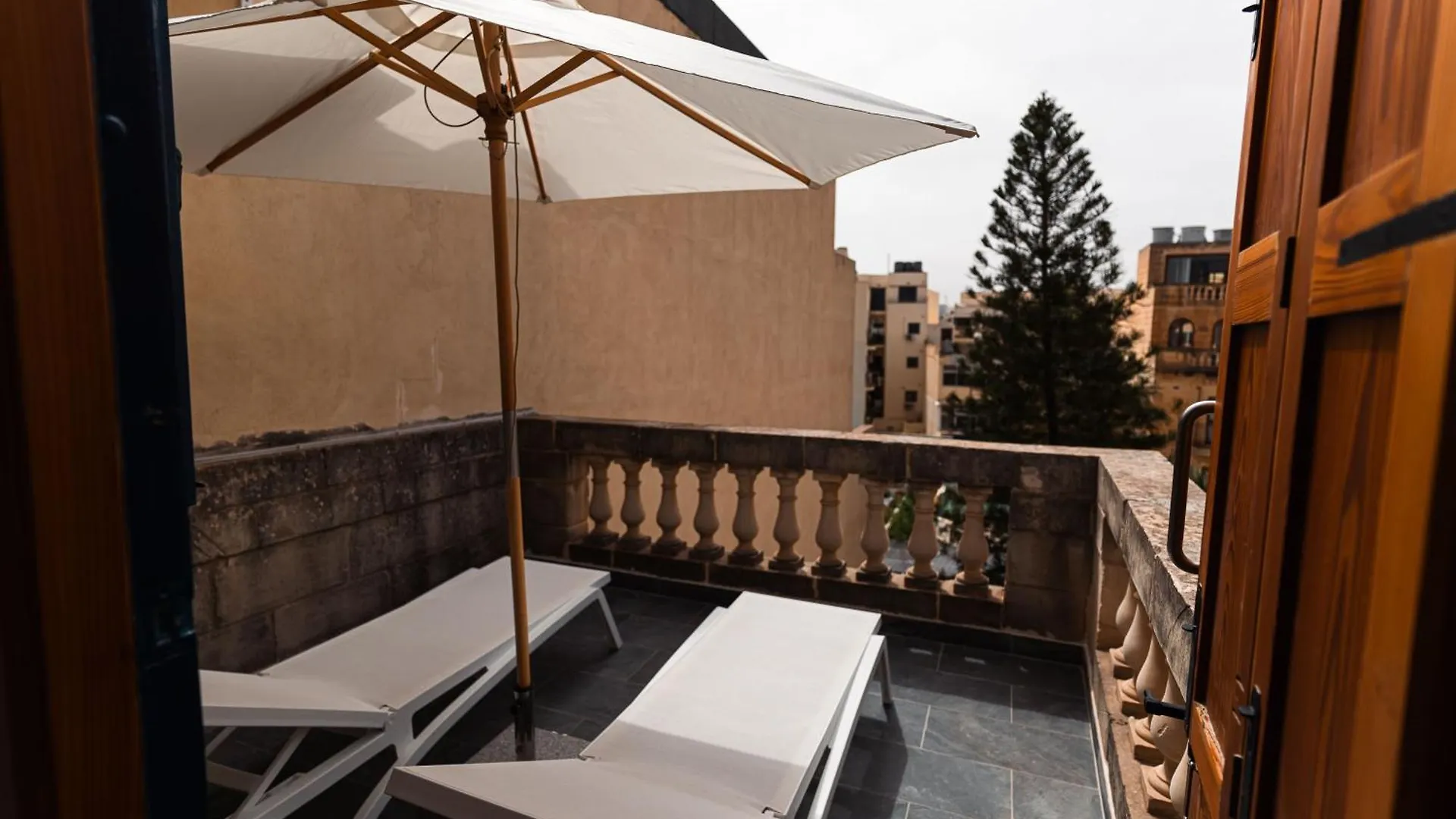 Suite 8 At Palazzo Seraphim Boutique Living In St Julians Saint Julian's
